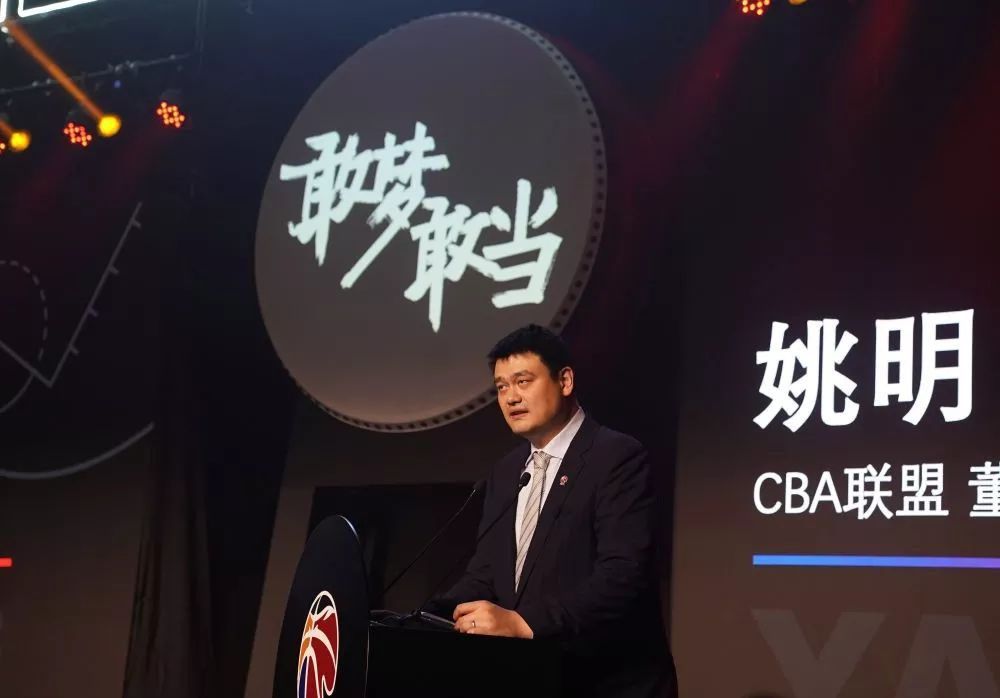 果然第二天，沈腾主动要求再跳一遍
